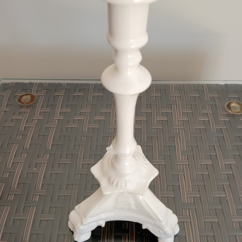 Elegant White Candle Holder - Picture 2 of 6